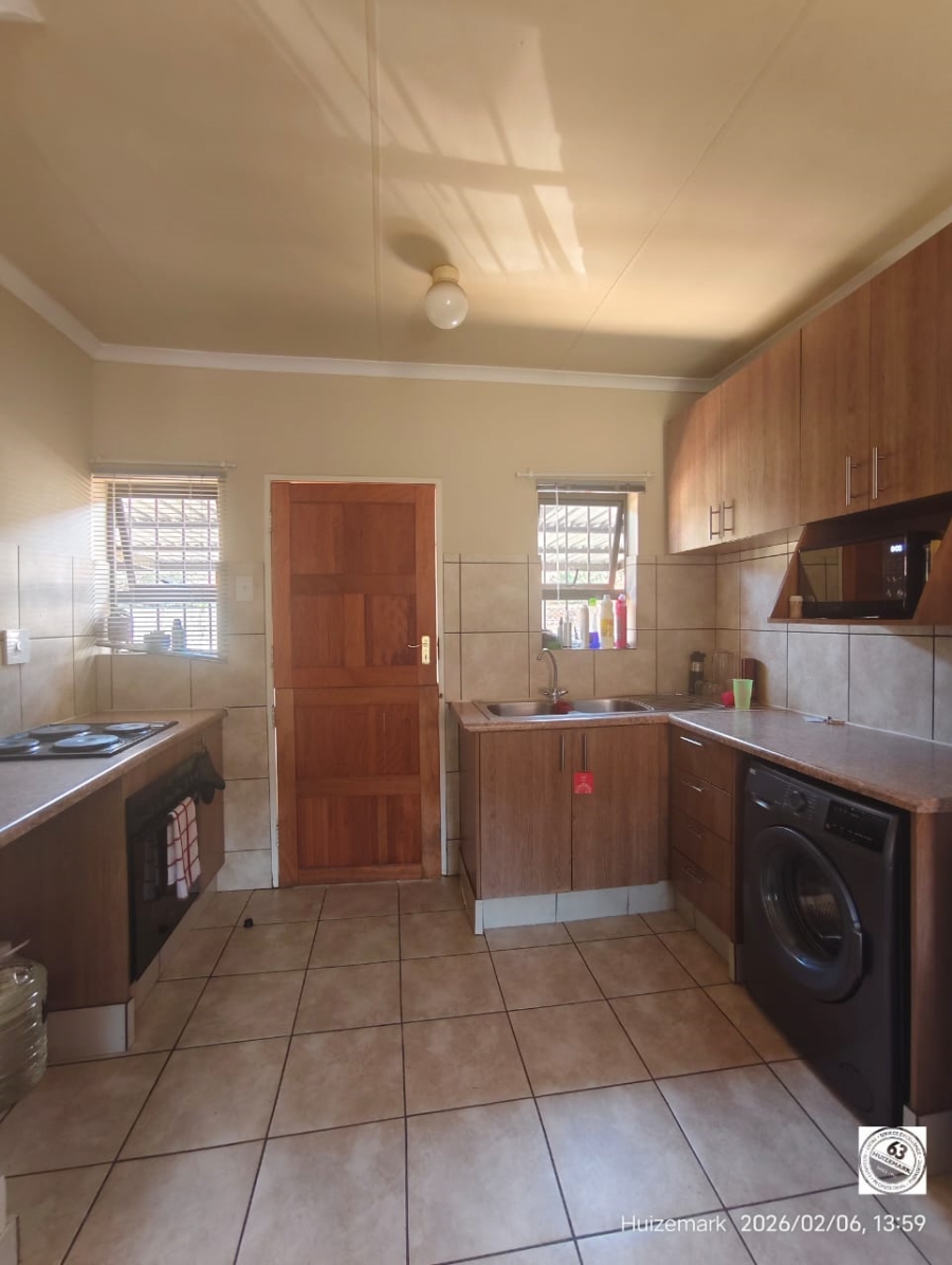 1 Bedroom Property for Sale in Vaalpark Free State